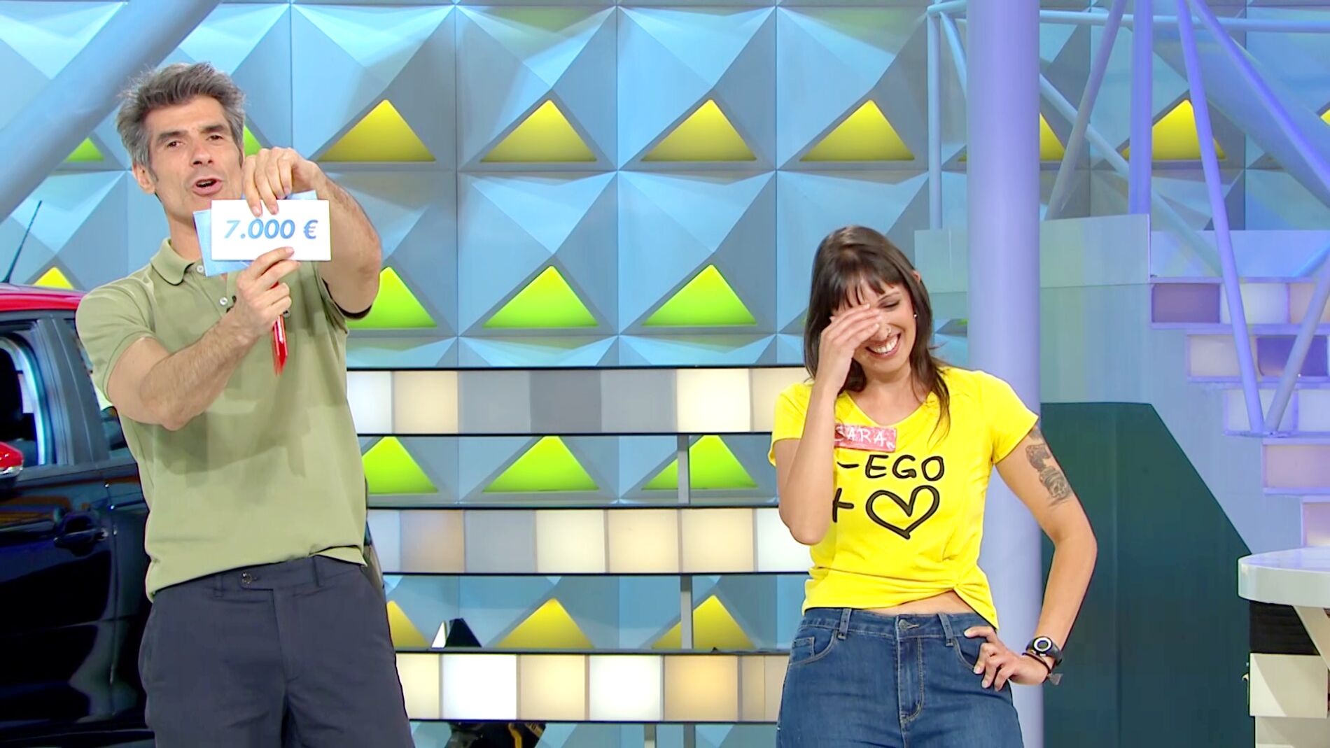 Sara, a una palabra de siete mil euros en 'La ruleta de la suerte'