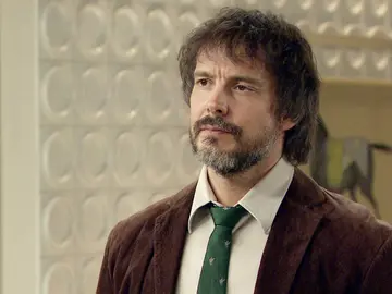 Guillermo recuerda a Armando el siniestro motivo por el que se conocen Guillermo recuerda a Armando el siniestro motivo por el que se conocen