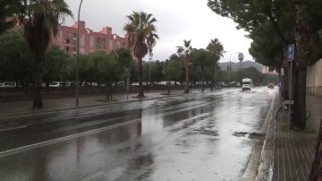 Los bomberos realizan más de un centenar de servicios por las fuertes lluvias caídas en Barcelona
