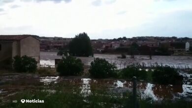 El angustioso rescate a un hombre de 74 años arrastrado por las lluvias en un pueblo de Albacete