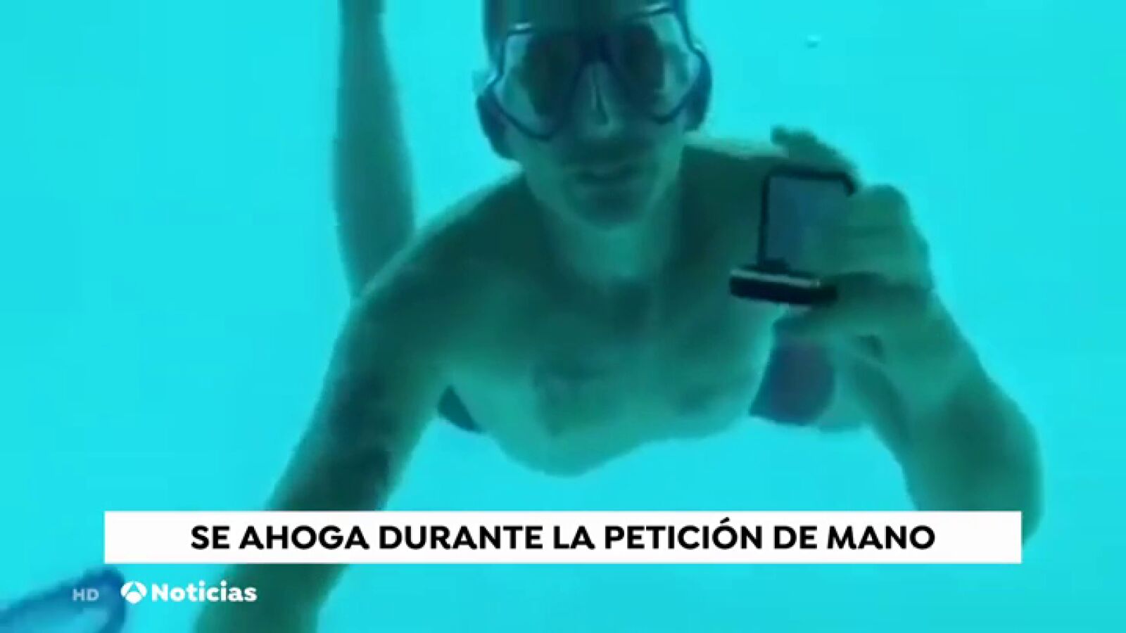 Una chica graba cómo su novio muere ahogado pidiéndole matrimonio en un hotel bajo el agua