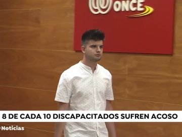 La historia de superación de dos jóvenes con discapacidad que superaron el bullying: "Me da mucha pena cómo me han tratado"