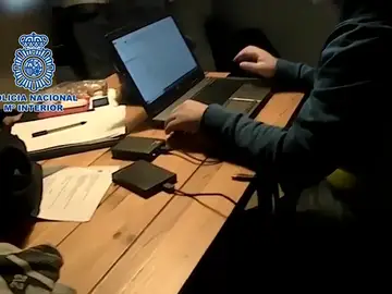 Detenido un estudiante como presunto líder e instructor de pedófilos a través de Internet Detenido un estudiante como presunto líder e instructor de pedófilos a través de Internet