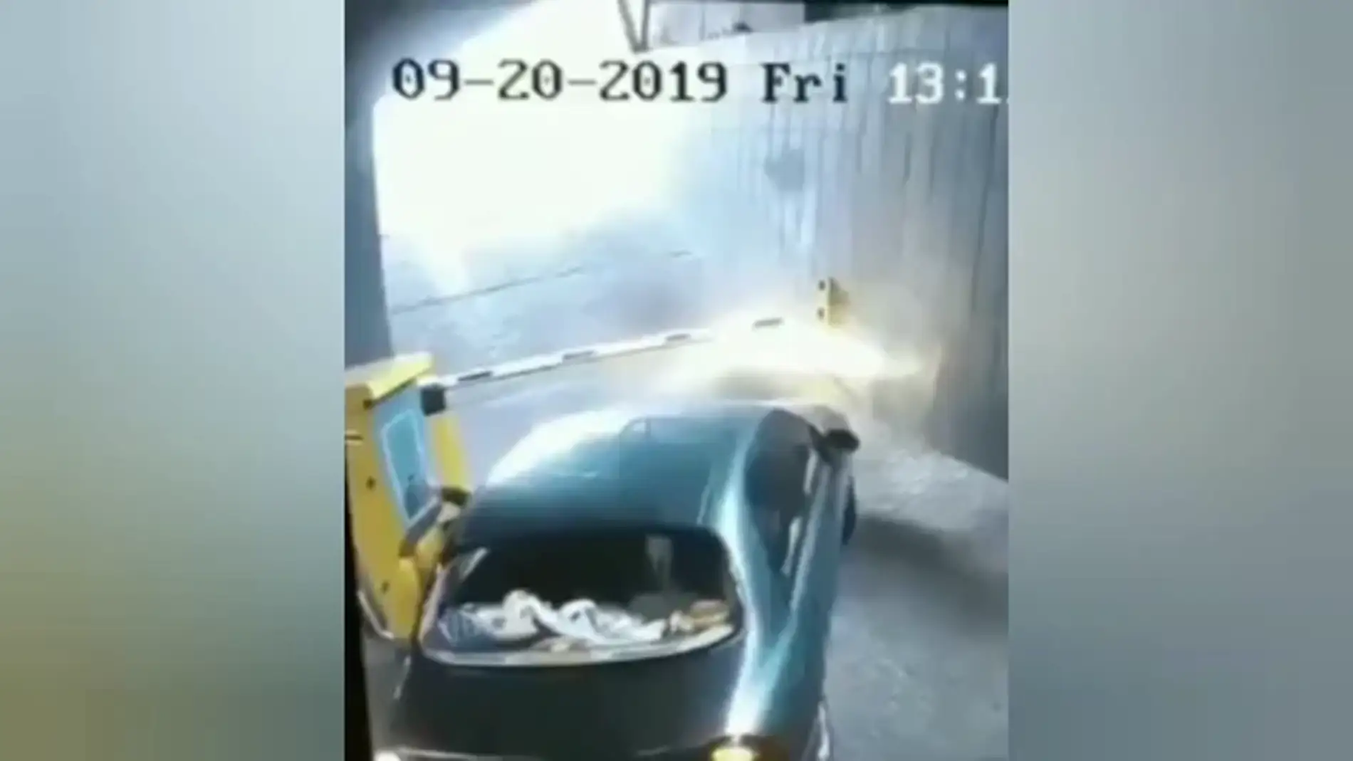 El vídeo viral de un conductor en apuros en un párking