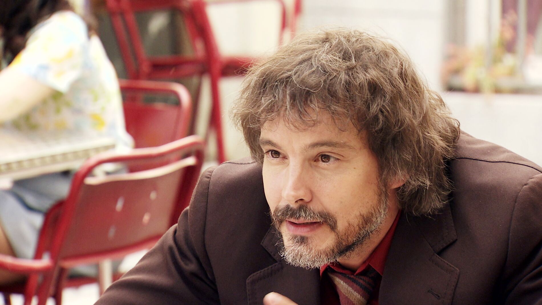 El desconfiado motivo por el que Guillermo accede a contratar a Julia en el bufete