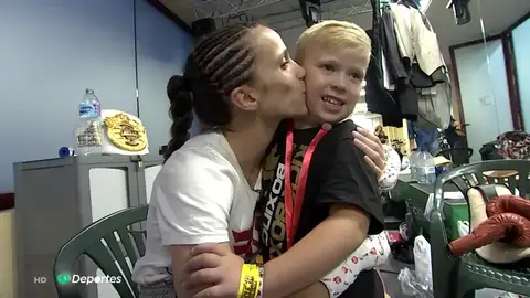 Cristina Morales, madre y campeona del mundo de kick boxing Cristina Morales, madre y campeona del mundo de kick boxing