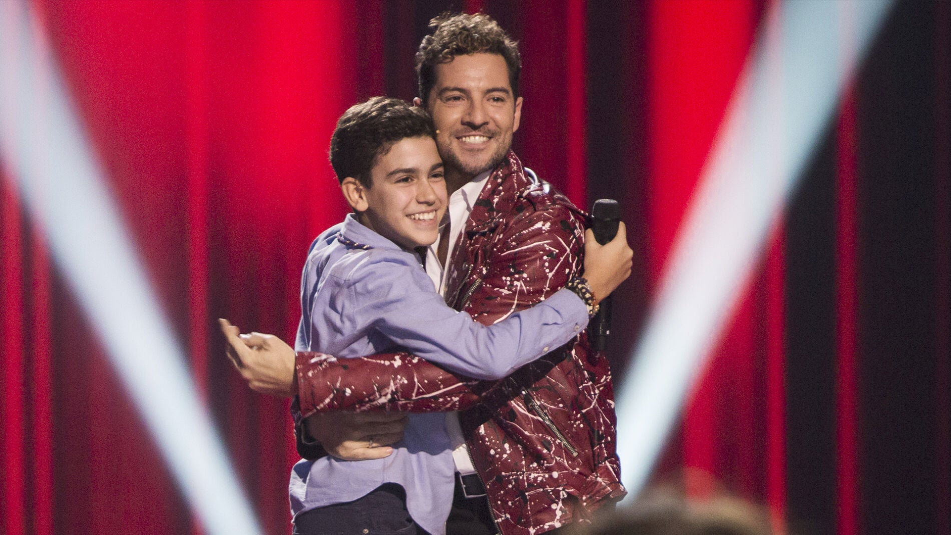 David Bisbal consigue el talento especial de Hugo S&aacute;nchez: &ldquo;Canta como una persona mayor&rdquo;