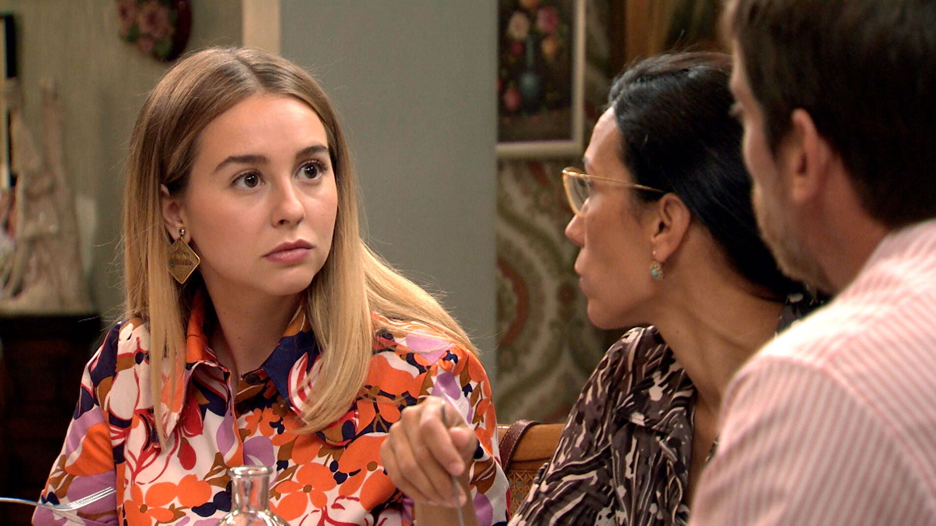 Los Gómez le piden un gran favor a Luisita