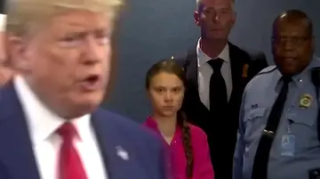 Greta Thunberg al ver pasar a Trump Greta Thunberg al ver pasar a Trump