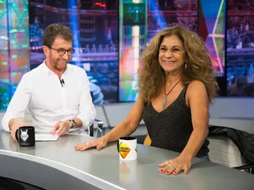 Descubre los sabios consejos que la madre de Lolita le dio sobre al amor en 'El Hormiguero 3.0' Descubre los sabios consejos que la madre de Lolita le dio sobre al amor en 'El Hormiguero 3.0'