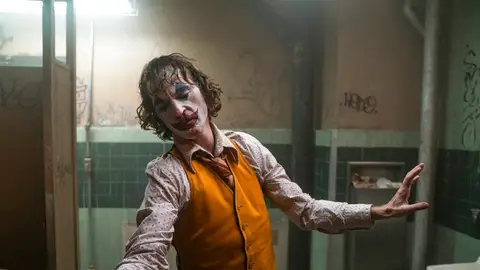 Joaquin Phoenix es una de las escenas de 'Joker' Joaquin Phoenix es una de las escenas de 'Joker'