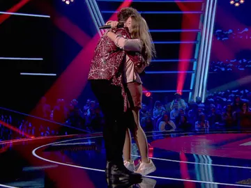 David Bisbal se lleva la voz de Adriana Tonda a su equipo: “Muchas gracias por tu confianza” David Bisbal se lleva la voz de Adriana Tonda a su equipo: “Muchas gracias por tu confianza”