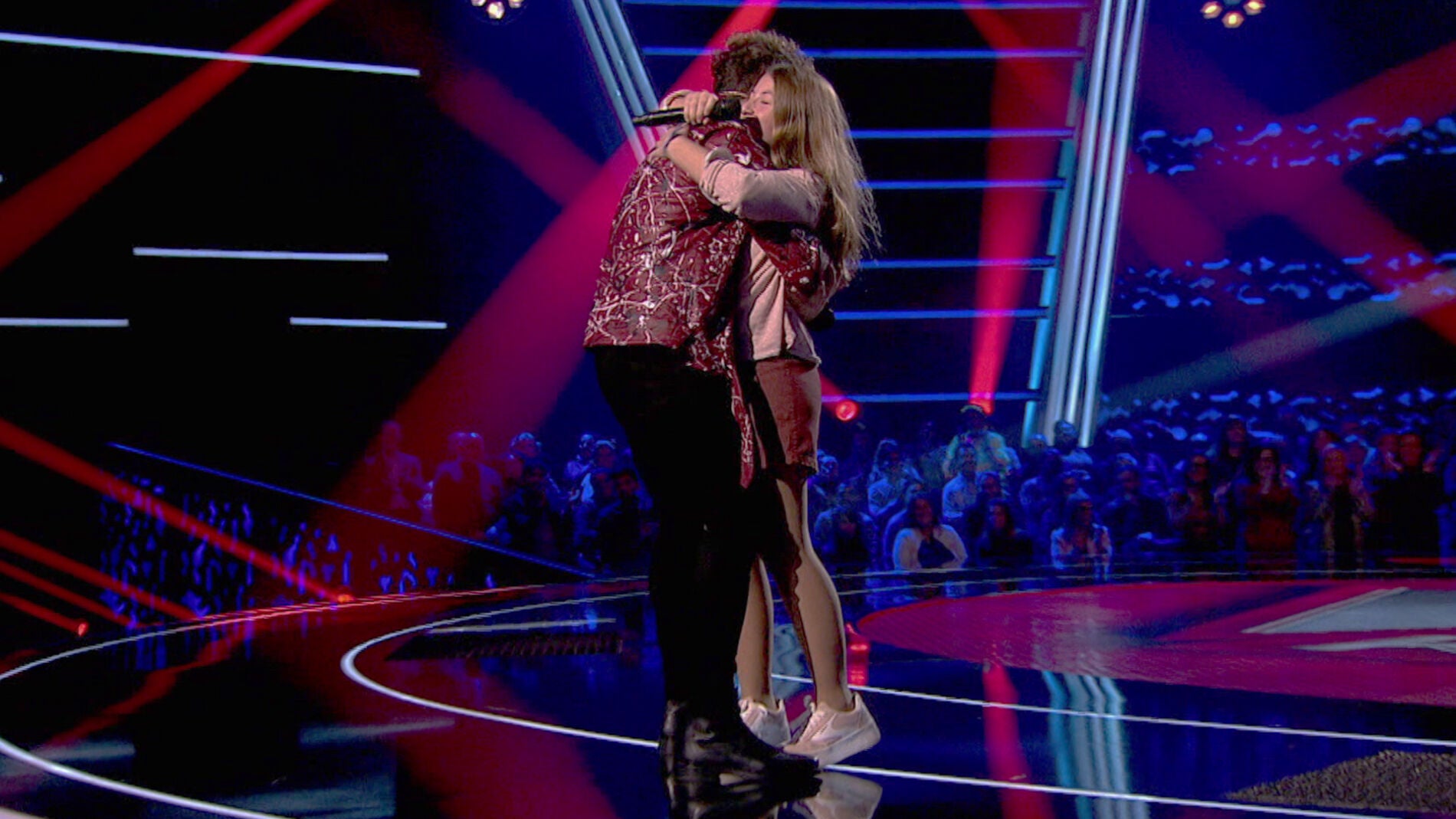 David Bisbal se lleva la voz de Adriana Tonda a su equipo: &ldquo;Muchas gracias por tu confianza&rdquo;