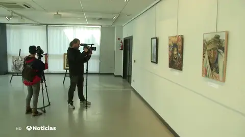 Críticas por la exposición de los cuadros del etarra Jon Bienzobas en Galdácano Críticas por la exposición de los cuadros del etarra Jon Bienzobas en Galdácano