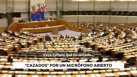 Pablo Casado y Juan Manuel Moreno son los últimos políticos sorprendidos por un micrófono abierto Pablo Casado y Juan Manuel Moreno son los últimos políticos sorprendidos por un micrófono abierto