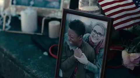 Odette y Moira en 'El cuento de la criada' Odette y Moira en 'El cuento de la criada'