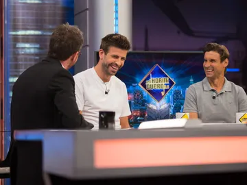 ¿De qué dimensiones sería la paliza que David Ferrer daría a Gerard Piqué jugando al tenis?, descúbrelo en ‘El Hormiguero 3.0’ ¿De qué dimensiones sería la paliza que David Ferrer daría a Gerard Piqué jugando al tenis?, descúbrelo en ‘El Hormiguero 3.0’
