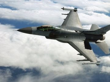 Un F-16 de la Fuerza Aérea Estadounidense