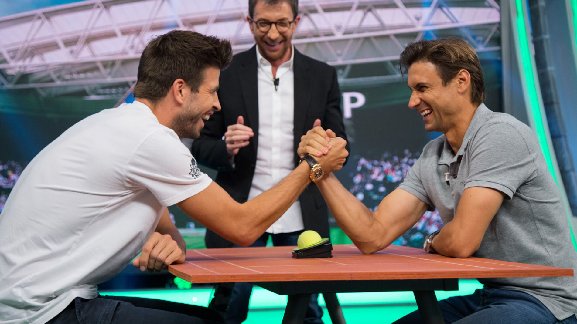 Gerard Piqu&eacute; y David Ferrer, enfrentados en 'el tenis mental' de 'El Hormiguero 3.0'