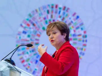 El FMI pide a España que implemente una "flexibilidad salarial continua" y a acometer más reformas laborales El FMI pide a España que implemente una "flexibilidad salarial continua" y a acometer más reformas laborales
