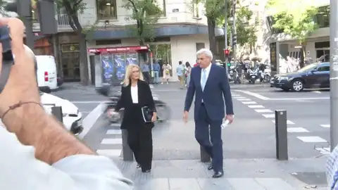 Cifuentes declara por la adjudicación de la cafetería de la Asamblea de Madrid Cifuentes declara por la adjudicación de la cafetería de la Asamblea de Madrid