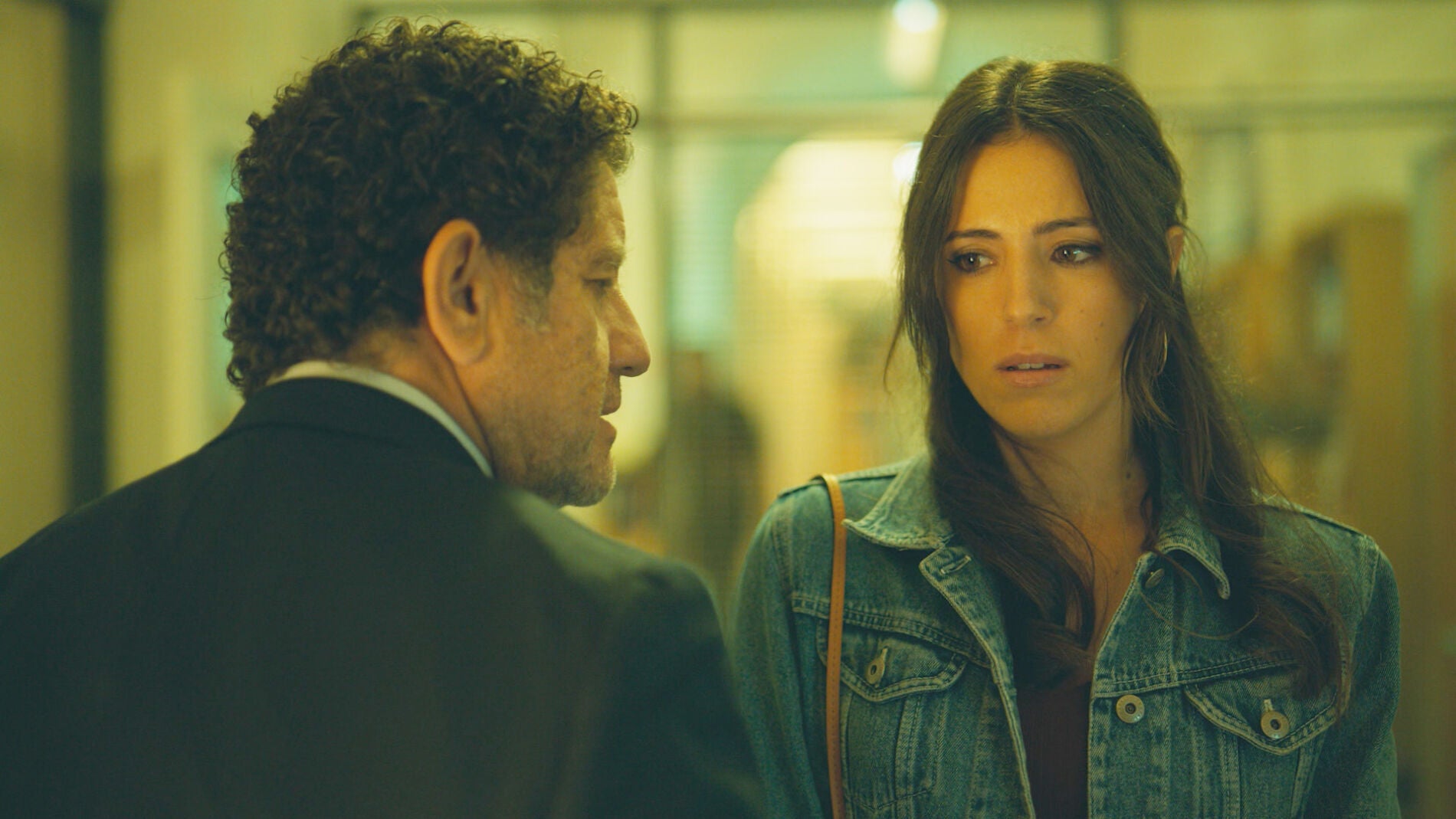 El sucio chantaje del inspector Zapata a Claudia