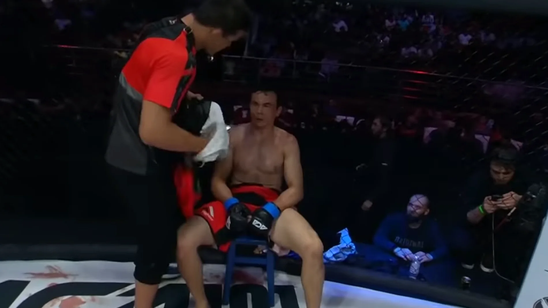 Bekzod Nurmatov en su último combate Bekzod Nurmatov en su último combate