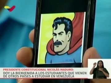 Nicolás Maduro se convierte en "Superbigotes" para burlarse del presidente de Ecuador 