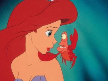 'La Sirenita' y el cangrejo Sebastian