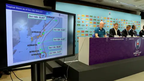 La dirección del Mundial de Rugby ofrece una rueda de prensa en Tokyo La dirección del Mundial de Rugby ofrece una rueda de prensa en Tokyo
