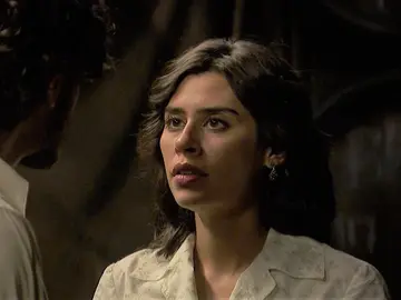 Avance semanal 'El secreto de Puente Viejo': "Tengo una duda que me gustaría aclarar, si besa tan bien como yo creo que besa", la atrevida pregunta de Alicia a Matías Avance semanal 'El secreto de Puente Viejo': "Tengo una duda que me gustaría aclarar, si besa tan bien como yo creo que besa", la atrevida pregunta de Alicia a Matías