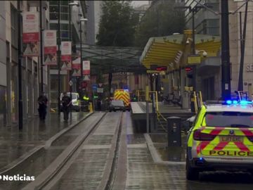 Varios apuñalados cerca de un centro comercial en Manchester