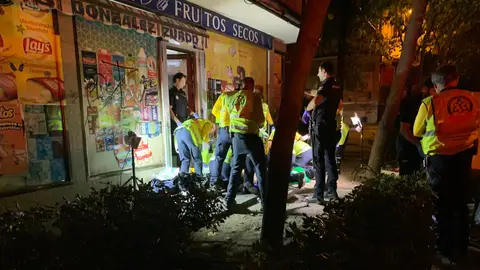 Fachada de la tienda donde han asesinado a un ciudadano chino Fachada de la tienda donde han asesinado a un ciudadano chino