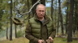 Vladimir Putin, andando por el bosque Vladimir Putin, andando por el bosque