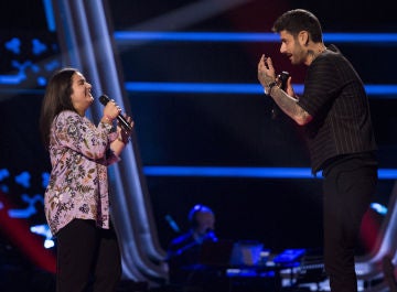 Melendi y una talent crean magia 'con solo una sonrisa' ante de la dulce mirada de todos en 'La Voz Kids' Melendi y una talent crean magia 'con solo una sonrisa' ante de la dulce mirada de todos en 'La Voz Kids'