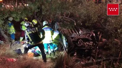 Muere un joven de 17 años en un accidente en la localidad madrileña de Manzanares del Real Muere un joven de 17 años en un accidente en la localidad madrileña de Manzanares del Real