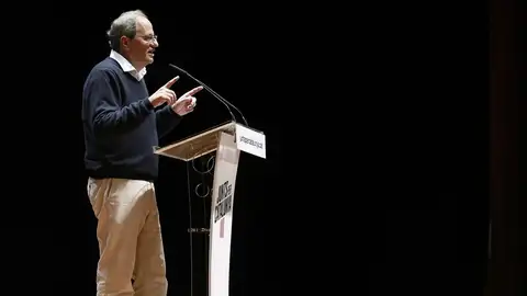 Torra durante su intervención en el acto de precampaña de Junts per Catalunya Torra durante su intervención en el acto de precampaña de Junts per Catalunya