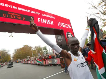 Kipchoge, tras la prueba de Viena Kipchoge, tras la prueba de Viena