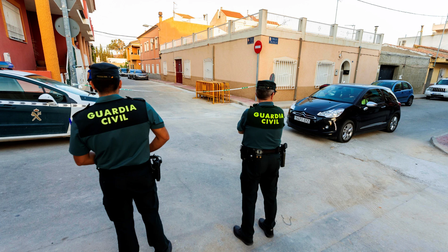 La Guardia Civil hallan los cadáveres de un matrimonio en su casa de Murcia La Guardia Civil hallan los cadáveres de un matrimonio en su casa de Murcia