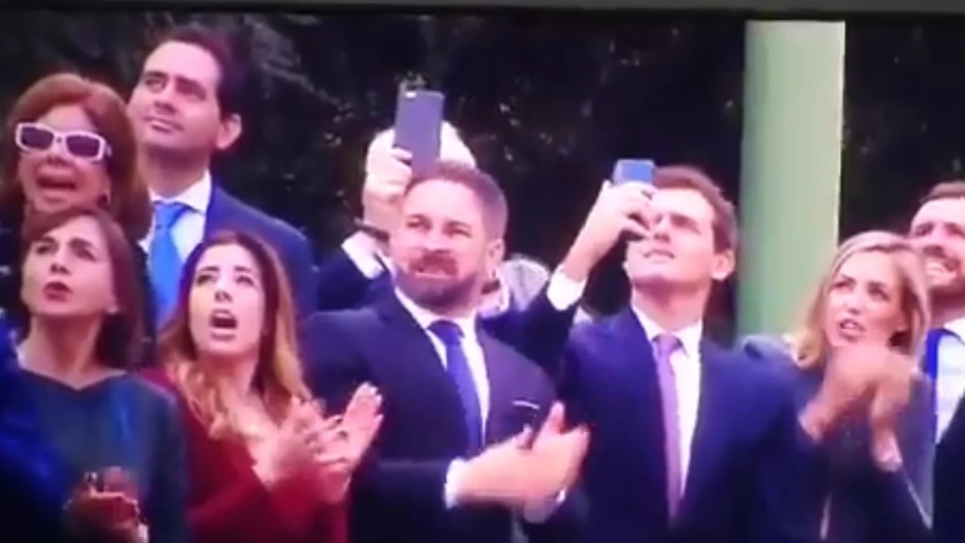 La reacción al accidente del paracaidista La reacción al accidente del paracaidista