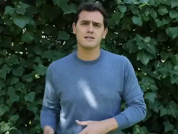 Rivera ofrece un pacto entre PSOE, PP y Ciudadanos tras las elecciones del 10 de noviembre Rivera ofrece un pacto entre PSOE, PP y Ciudadanos tras las elecciones del 10 de noviembre