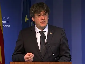 Puigdemont llama a responder en las urnas el 10-N Puigdemont llama a responder en las urnas el 10-N