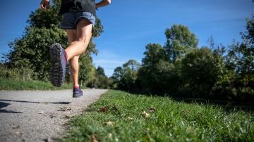 Mujer corriendo Mujer corriendo