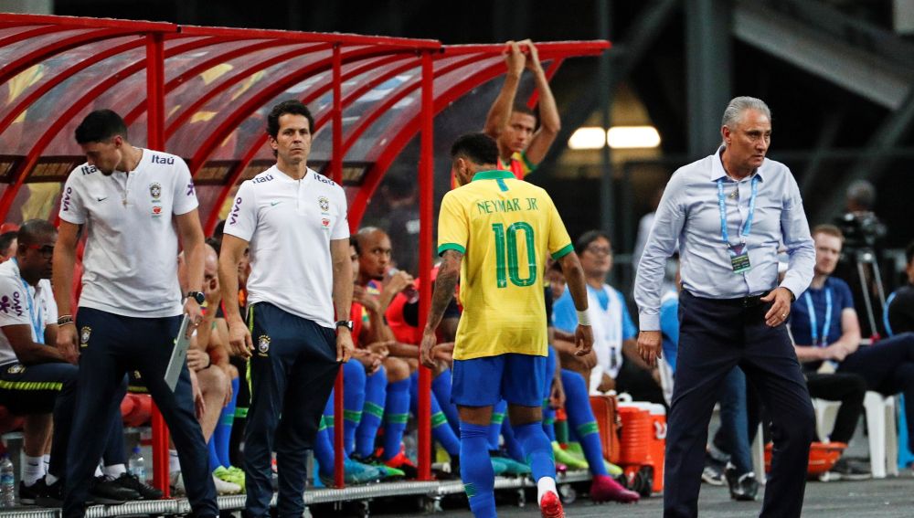 Neymar, tras lesionarse ante Nigeria