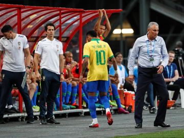 Neymar, tras lesionarse ante Nigeria