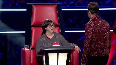David Bisbal convierte en coach a un fan de ‘La Voz Kids’