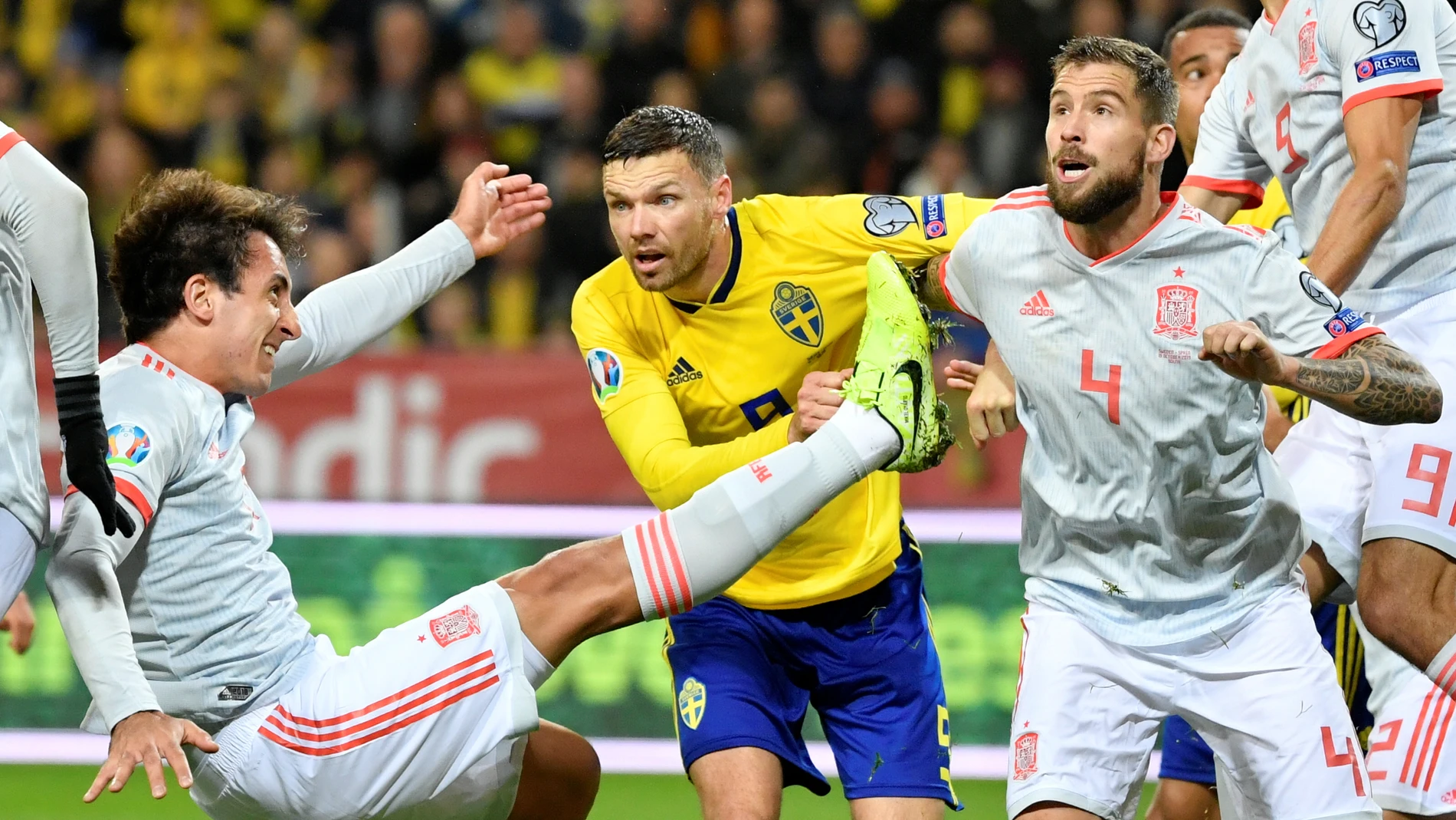 Berg, en el gol de Suecia contra España Berg, en el gol de Suecia contra España