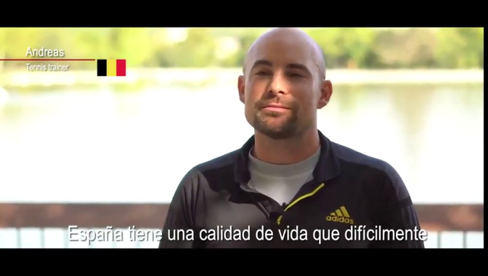 Sánchez presume de España en un vídeo protagonizado por residentes extranjeros afincados en el país
