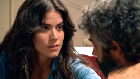 Curtis y Jose, aterrados con las intenciones de Celso deciden huir Curtis y Jose, aterrados con las intenciones de Celso deciden huir