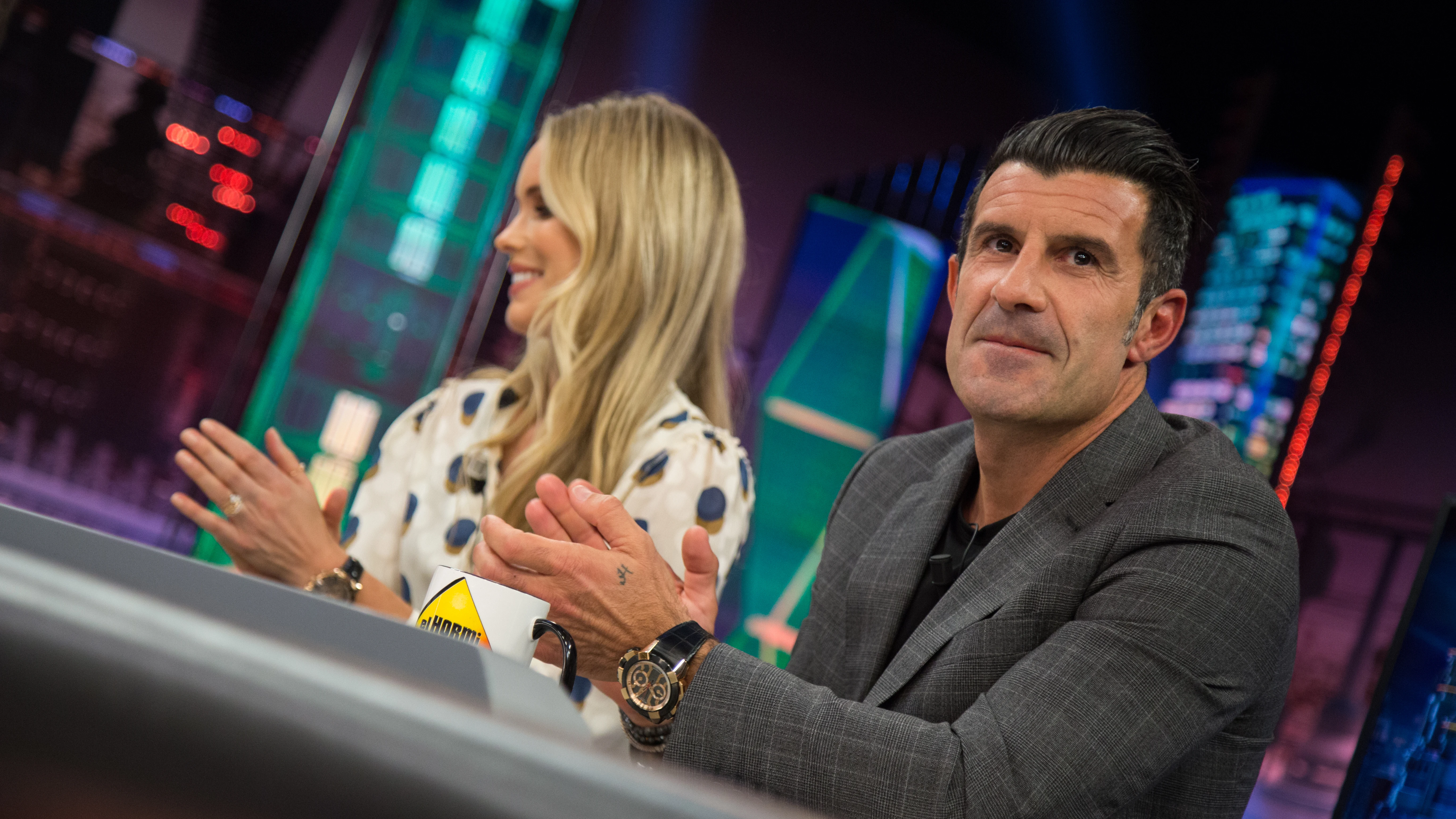 Luis Figo contesta al comentario de Ronaldo sobre su mujer en su anterior visita a 'El Hormiguero 3.0' Luis Figo contesta al comentario de Ronaldo sobre su mujer en su anterior visita a 'El Hormiguero 3.0'